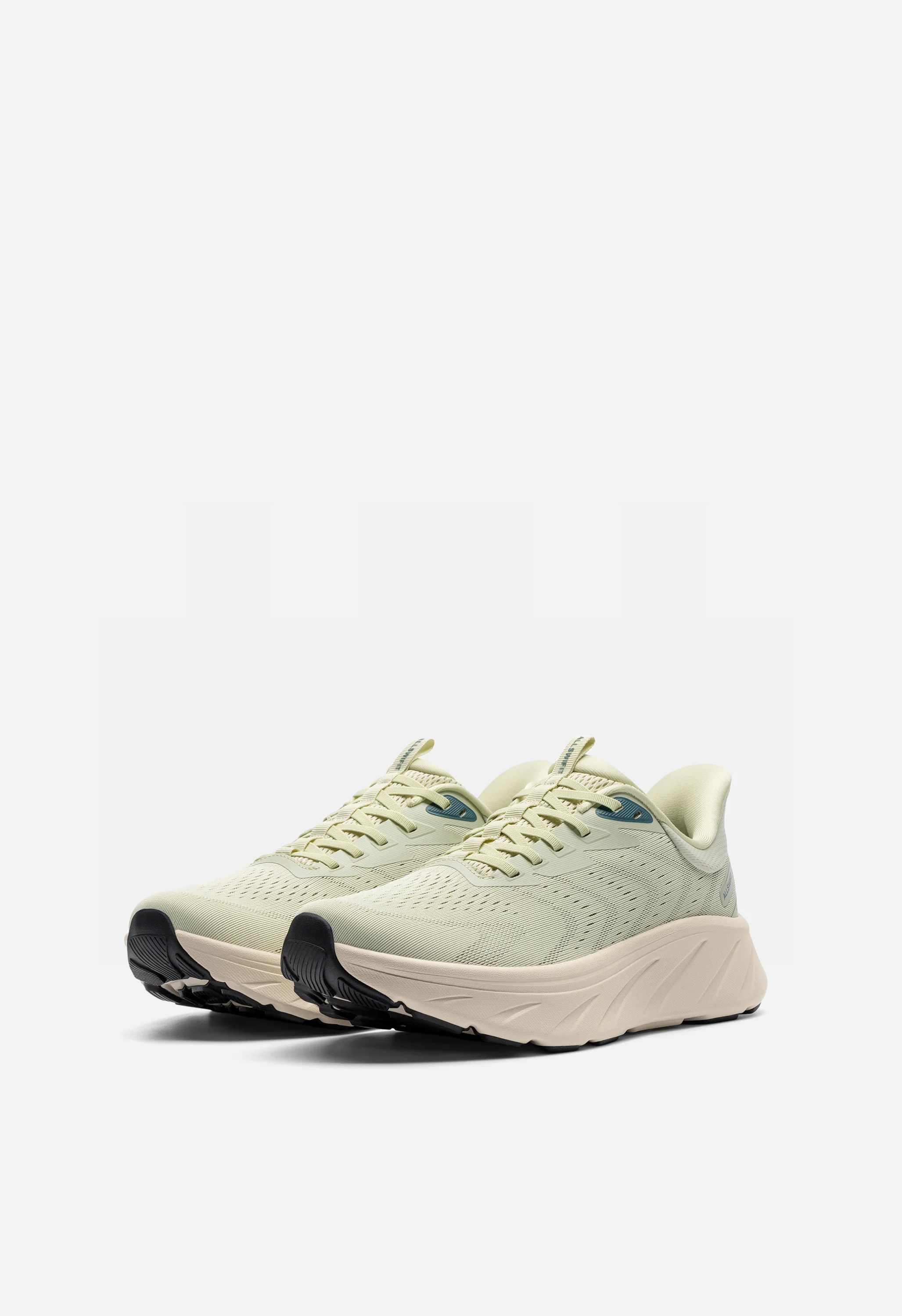 Men's Lightweight Slip-On Walking Shoes - Image 3