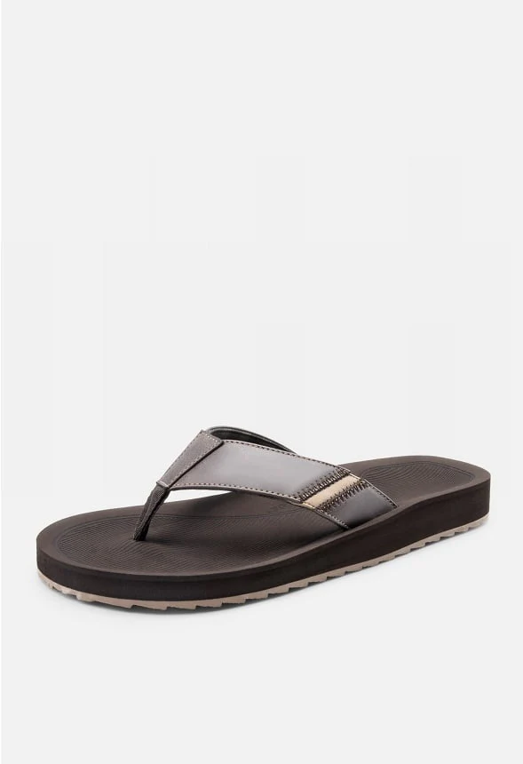 Men's Lightweight Water-Friendly Flip Flops - Image 3