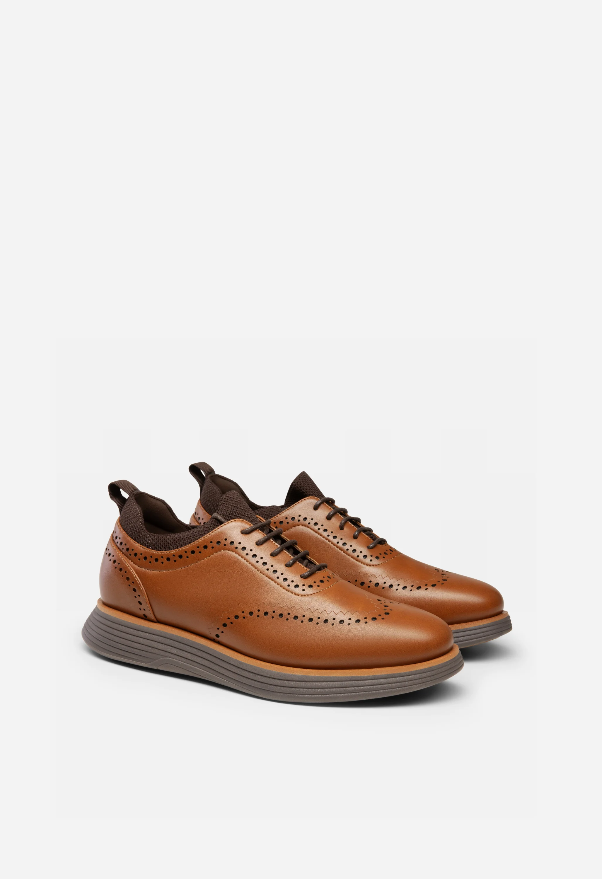 Men's Semi-Casual Wingtip Sneaker - Image 3