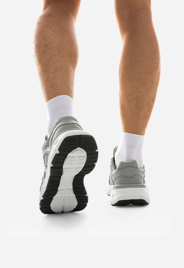 Men's Retro Fashion Sneakers - Image 8