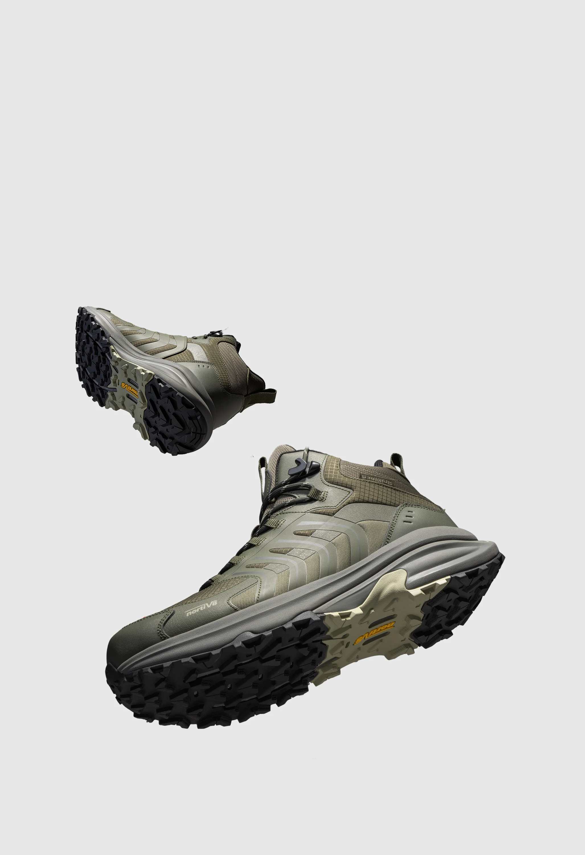Men's Waterproof Hiking Boots - Image 4