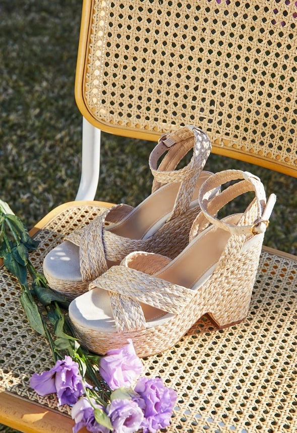 Mia Notched Wedge Sandal - Image 7