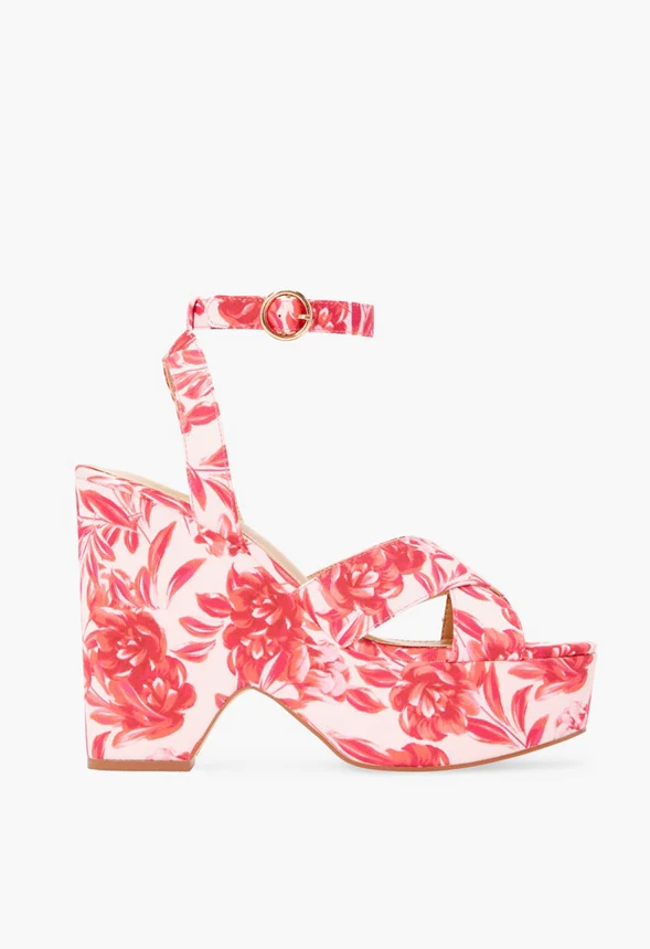 Mia Notched Wedge Sandal - Image 2