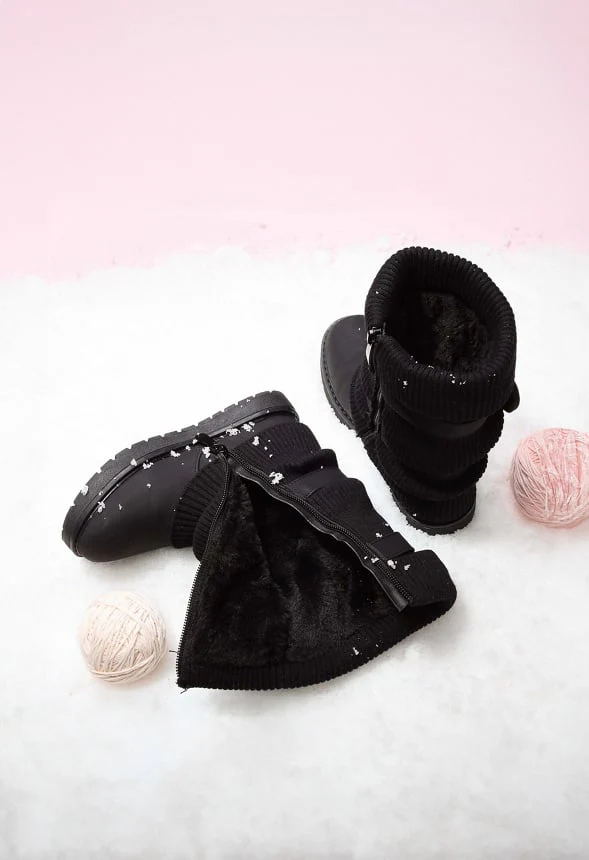 Mid Calf Faux Fur Lined Snow Boot - Image 3