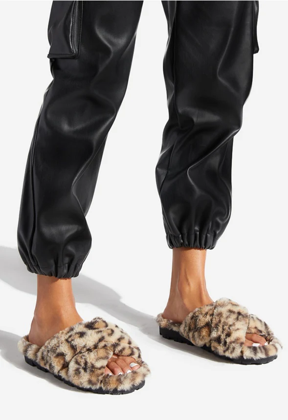 Mindey Cozy Slipper - Image 4