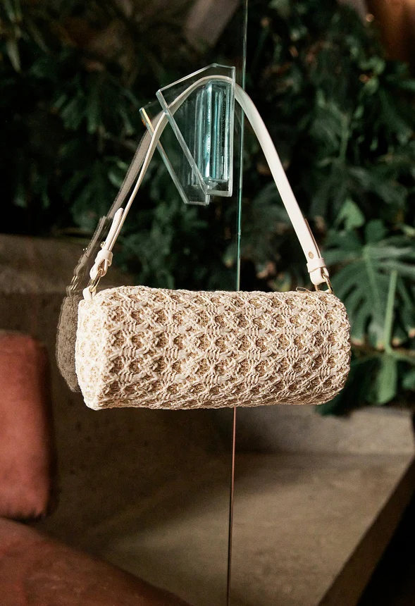 Mini Round Raffia Shoulder Bag - Image 6