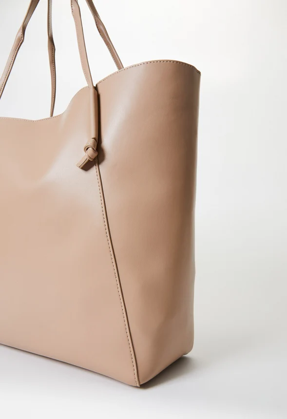 Minimal Knot Tote - Image 4