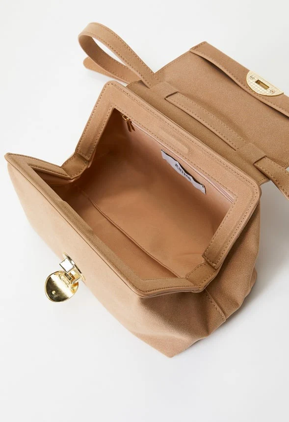 Minimal Soft Pouch - Image 6