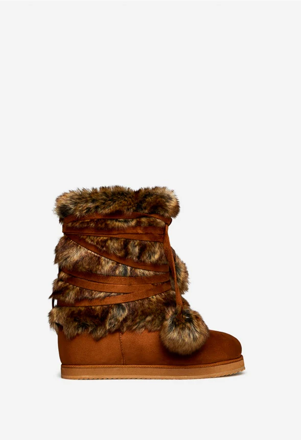 Minji Fuzzie Boot - Image 3