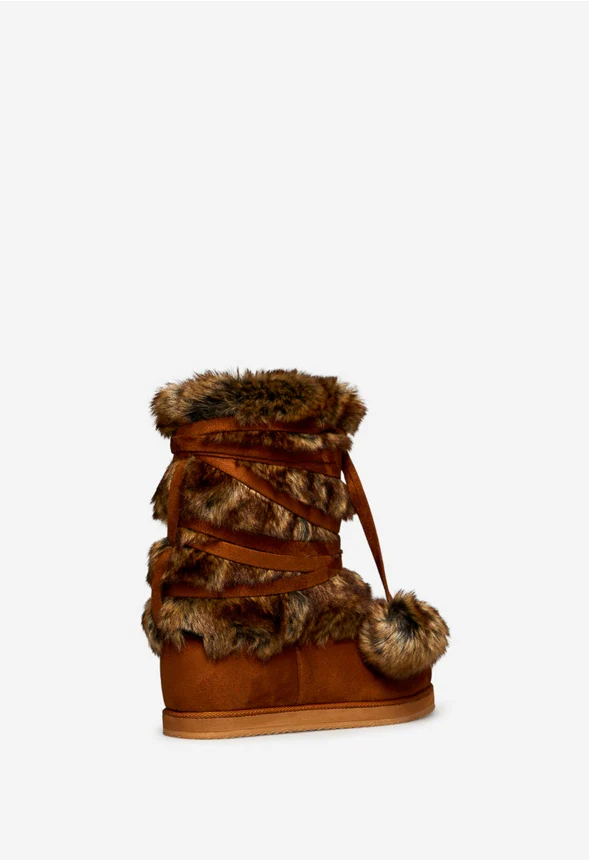 Minji Fuzzie Boot - Image 4
