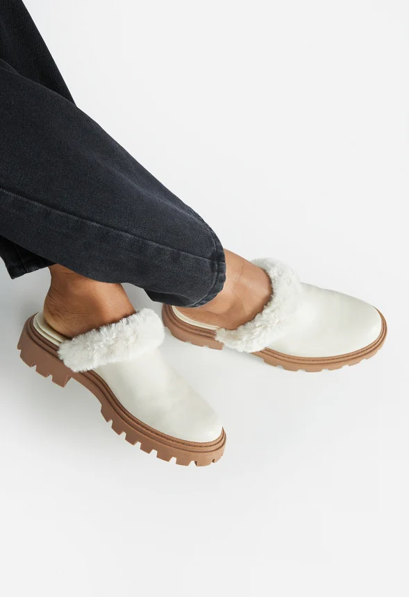Minka Lug Sole Mule - Image 7