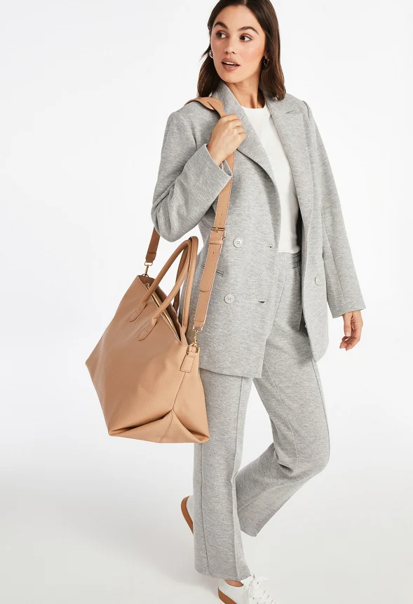 Modern Weekender - Image 7