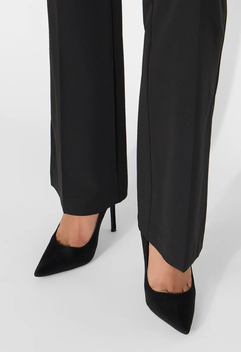 Naomi Classic Pump - Image 2