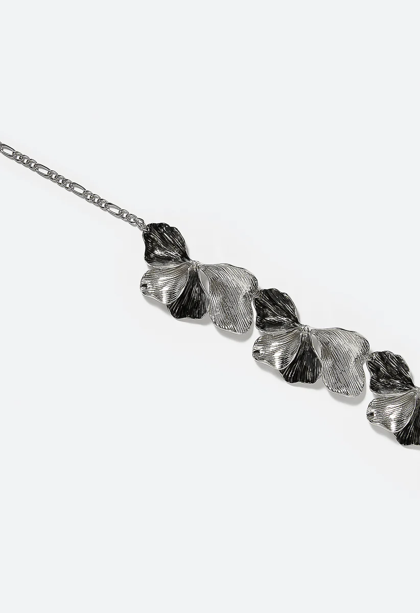 Naya Sculptured Linked Petals Collar Necklace - Image 3