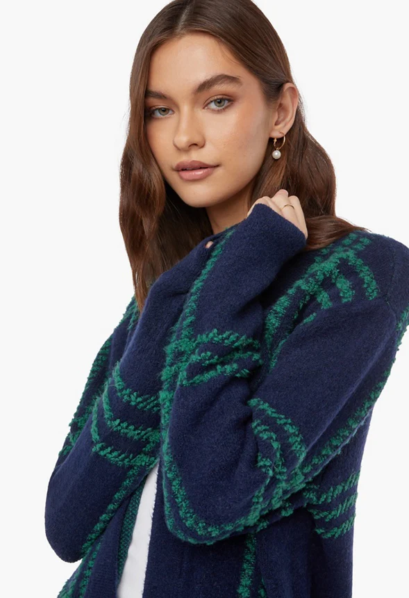 Oversized Cardigan - Image 4