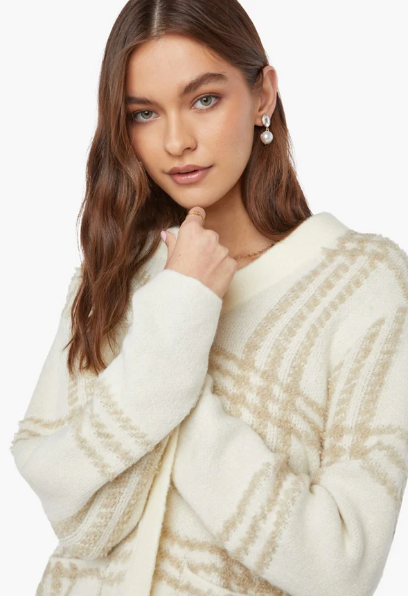 Oversized Cardigan - Image 4