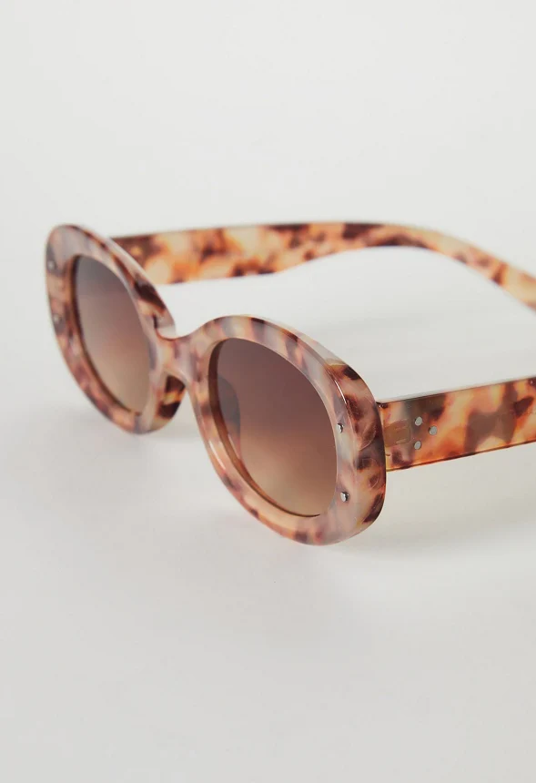 Oversized Oval Sunglasses - Image 3