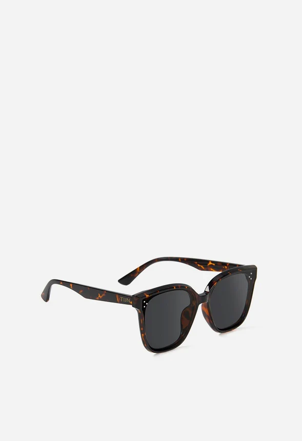 Maja Oversized Sunglasses - Image 2