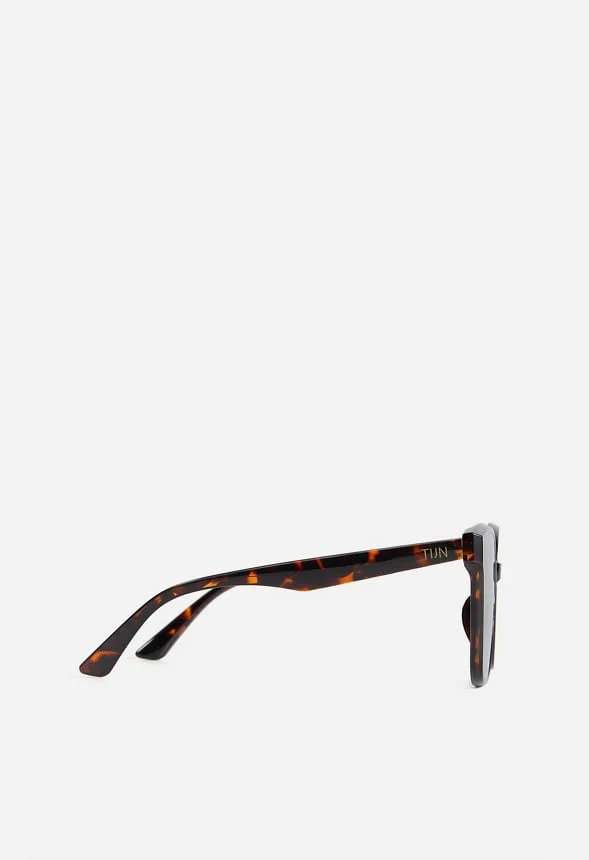 Maja Oversized Sunglasses - Image 3