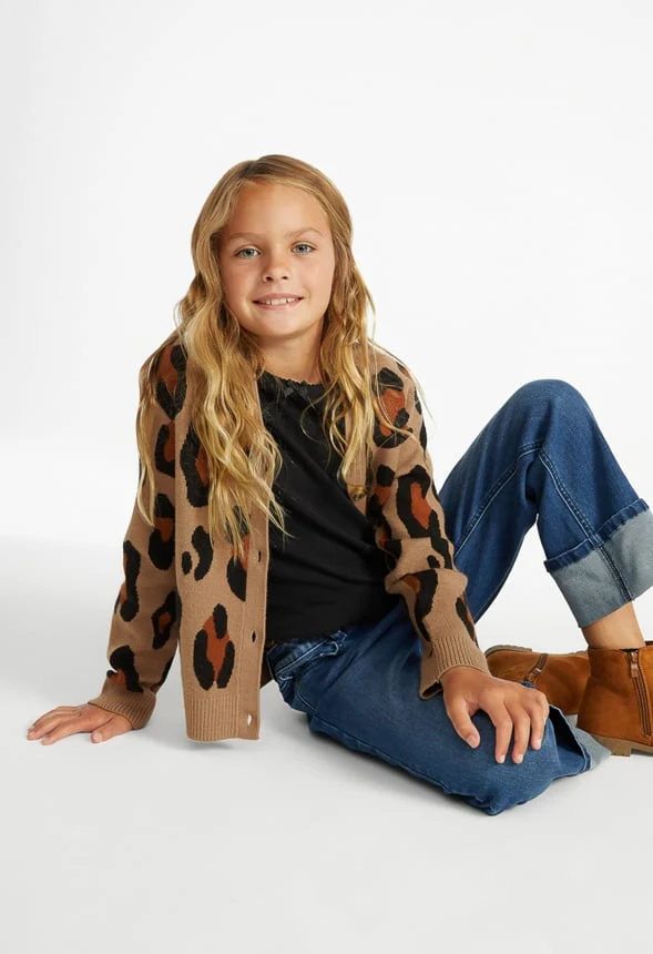 Oversized Sweater Cardigan - Image 3