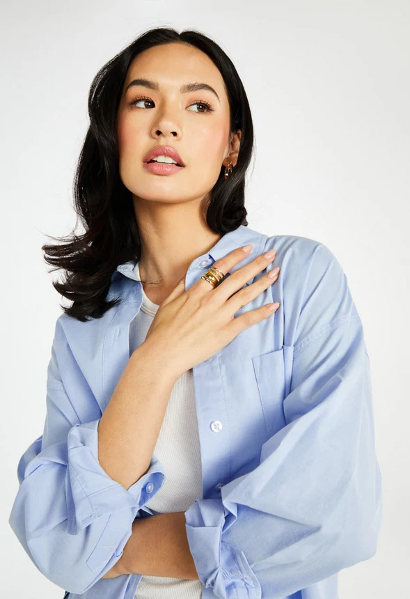 Oversized Boyfriend Shirt - Image 4