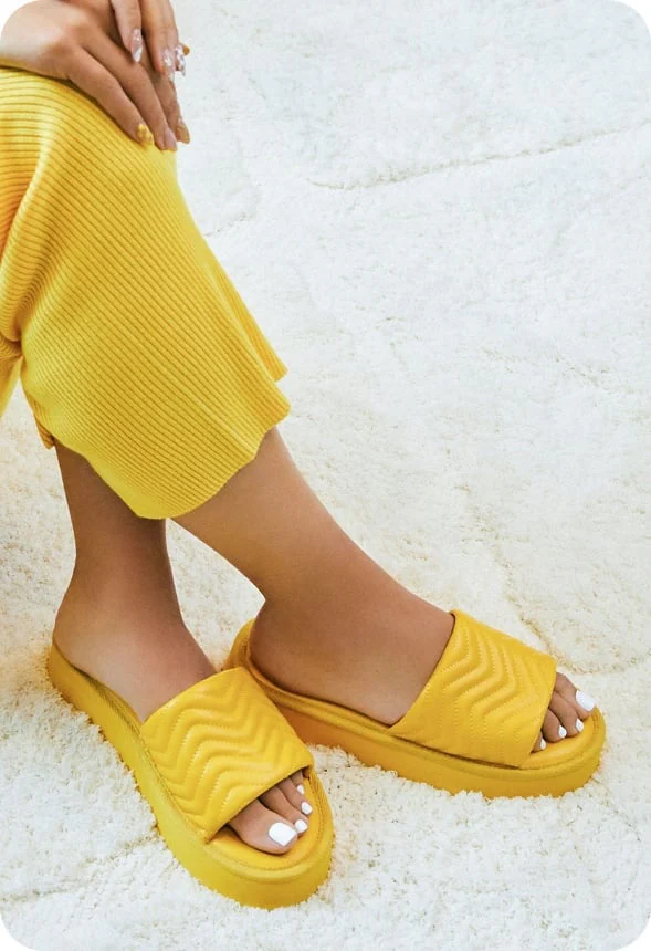 Pamela Quilted Platform Slide - Image 2