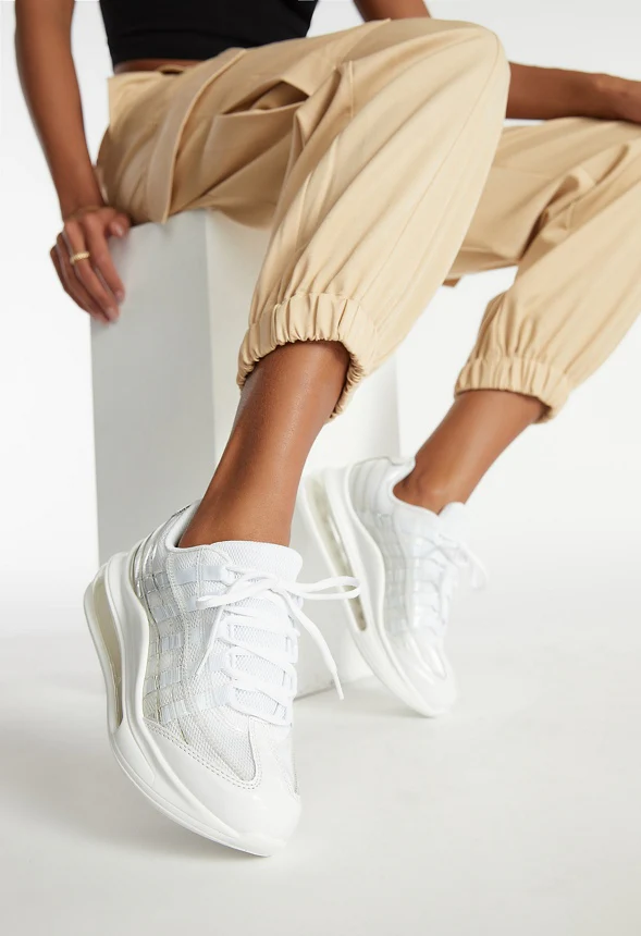Phoenix Low Top Sneaker - Image 6