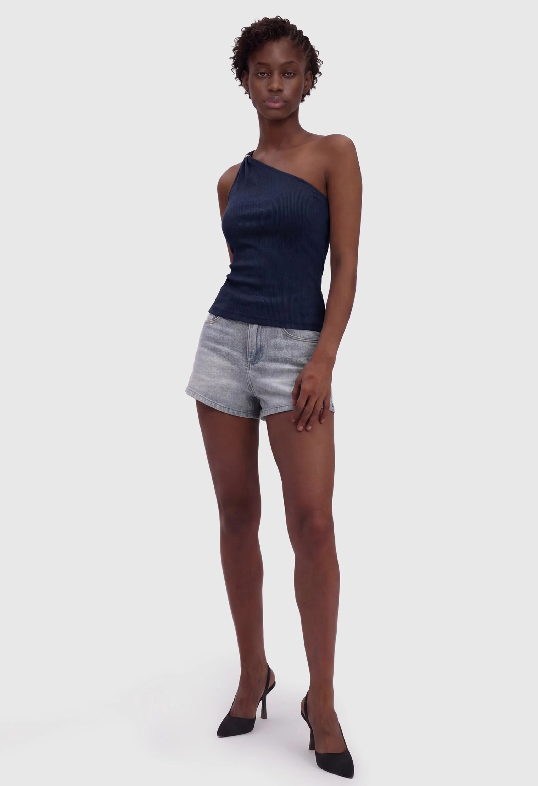 Women Summer Sleeveless Fitted Spring Fashion Shirts - Image 4
