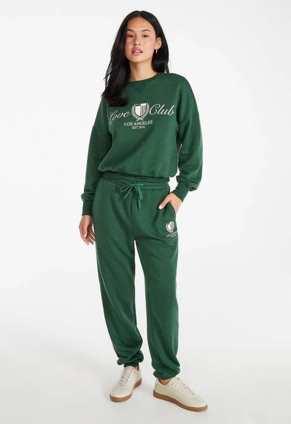 Pullover Graphic Crew Neck Sweatshirt - Image 2