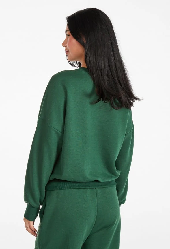 Pullover Graphic Crew Neck Sweatshirt - Image 4