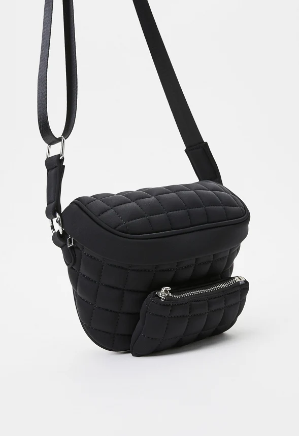 Quilted Multi Compartment Belt Bag - Image 2