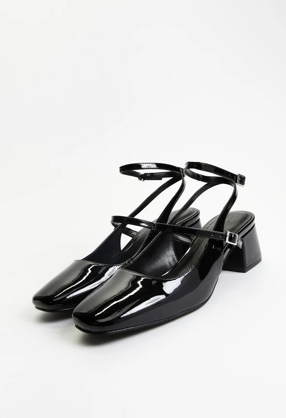 Quinnie Block Heeled Pump - Image 2