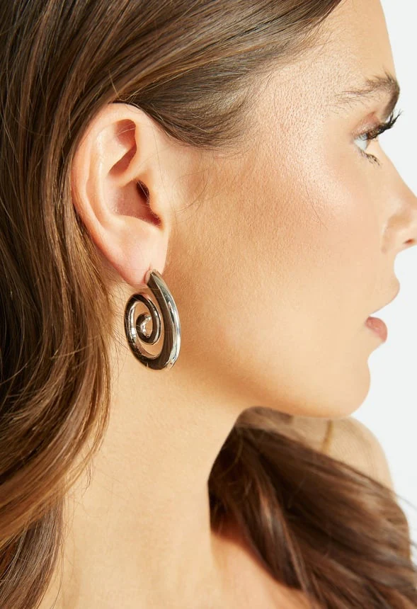 Rae Smooth Spiral Metal Hoop Earrings - Image 2