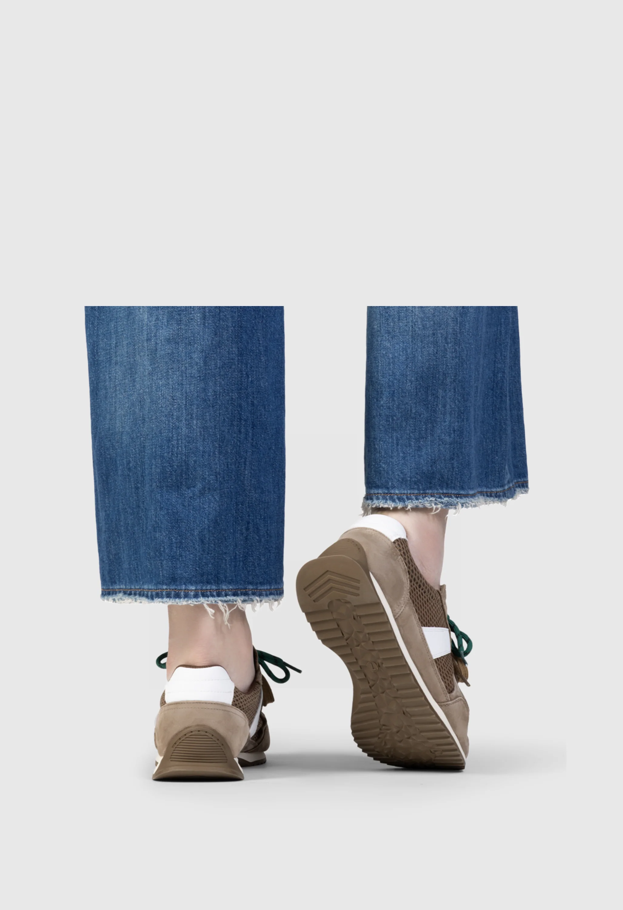 Retro Casual Sneakers - Image 5