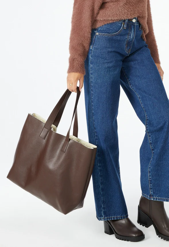 Reversible Sherpa Tote - Image 5