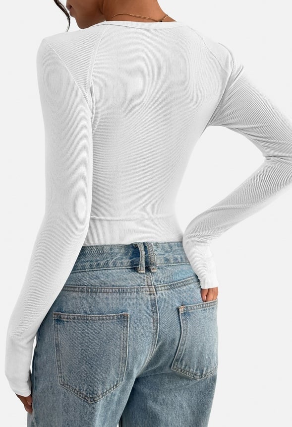 Ribbed Fitted Basic Tee - Image 2