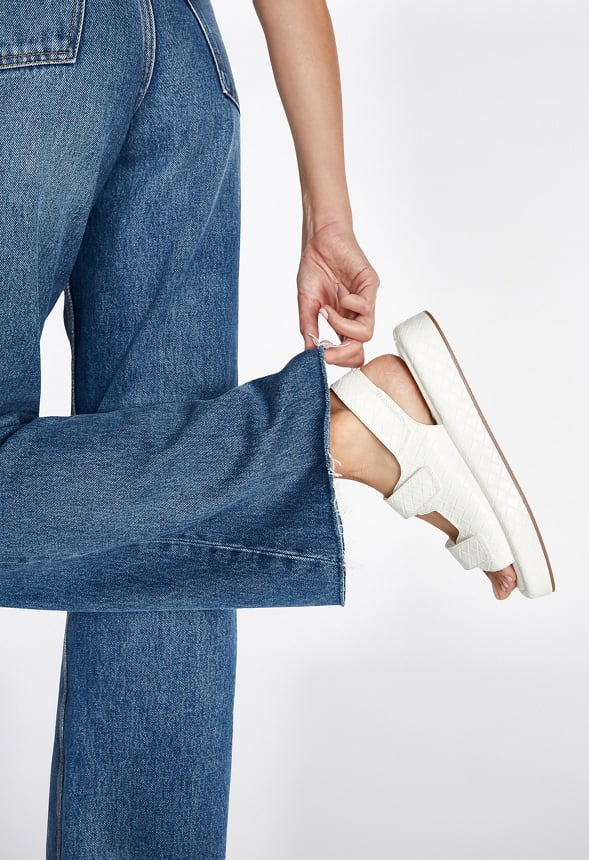 Rita Flat Sandal - Image 8