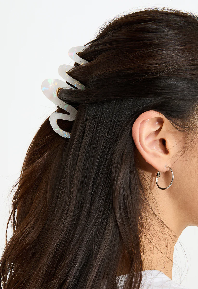Rita Resin Inlay Wiggle Hair Claw - Image 2