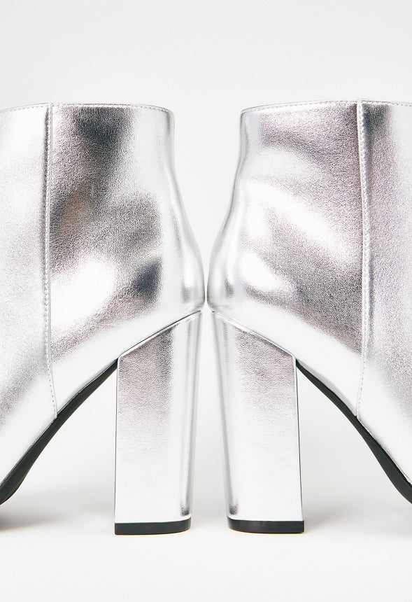 Rosamund Block Heeled Bootie - Image 5