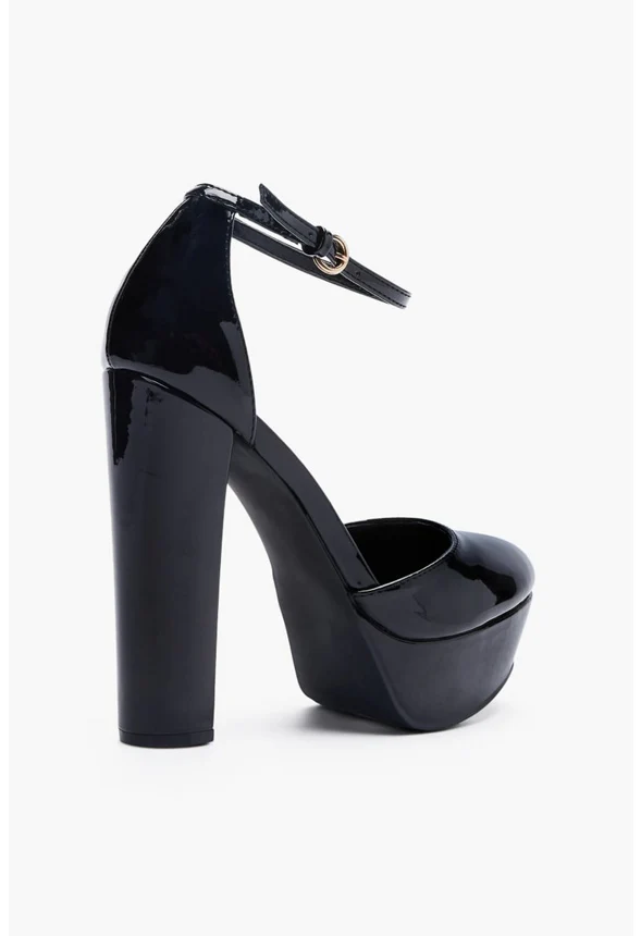 Sabrina Round Toe Pump - Image 4