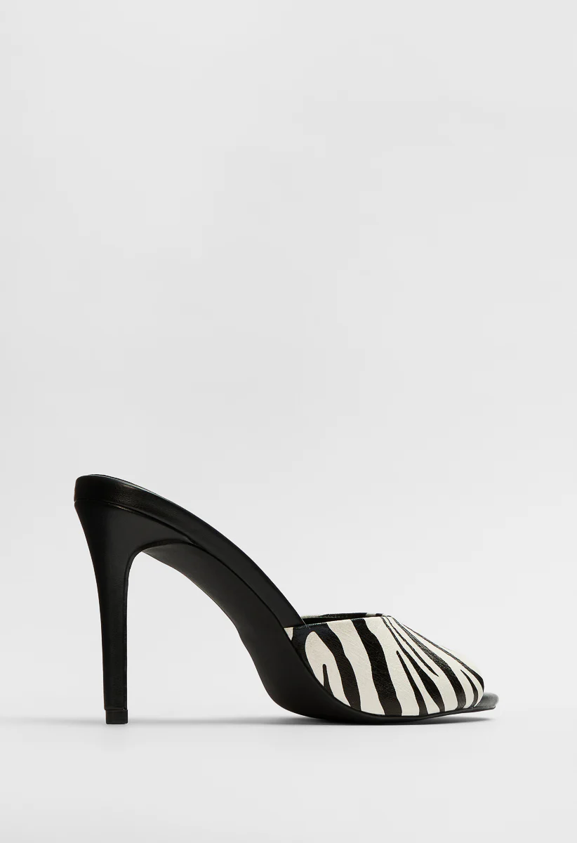 Scarlett Heeled Sandal - Image 4