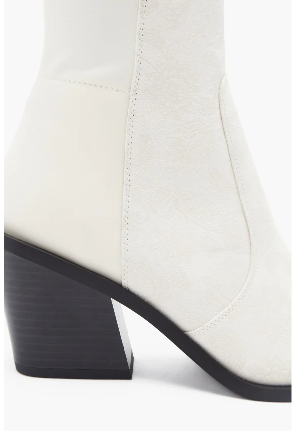 Shirley Heeled Boot - Image 4