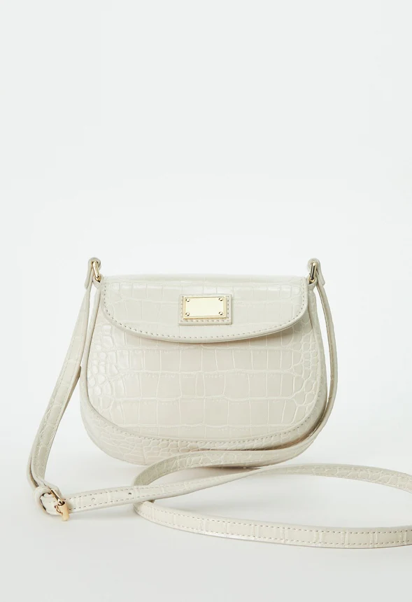 Shoulder Bag With Metal Plate