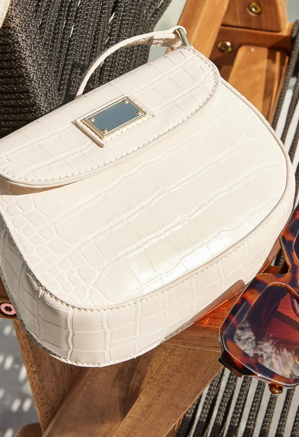 Shoulder Bag With Metal Plate - Image 8