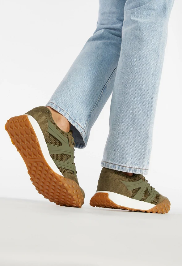 Simone Athletic Sneaker - Image 7