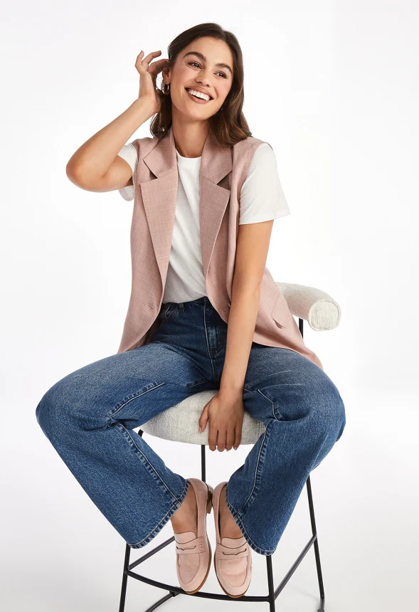 Sleeveless Blazer - Image 4