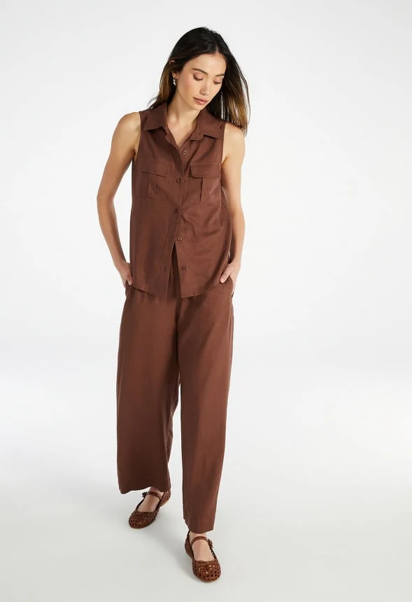 Sleeveless Linen Utility Shirt - Image 4