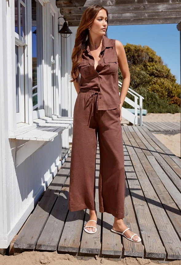 Sleeveless Linen Utility Shirt - Image 8