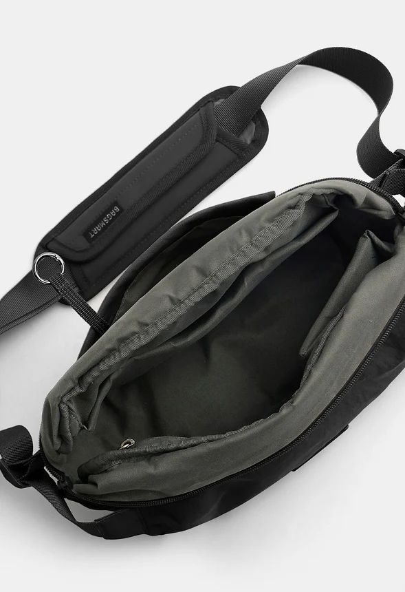 Soar Camera Sling Bag with Tripod Holder - Image 5