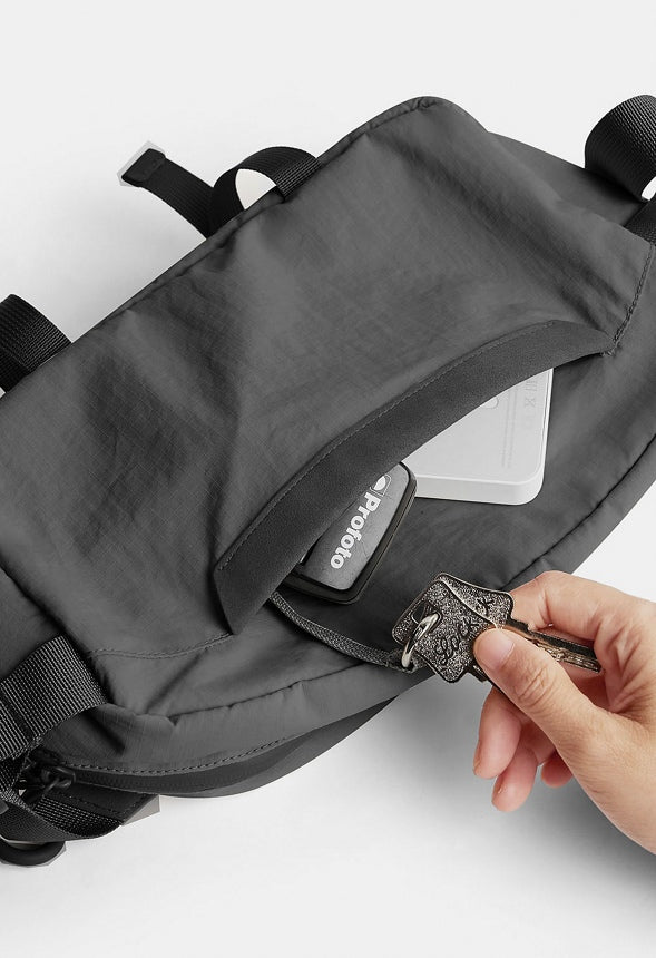 Soar Camera Sling Bag with Tripod Holder - Image 6